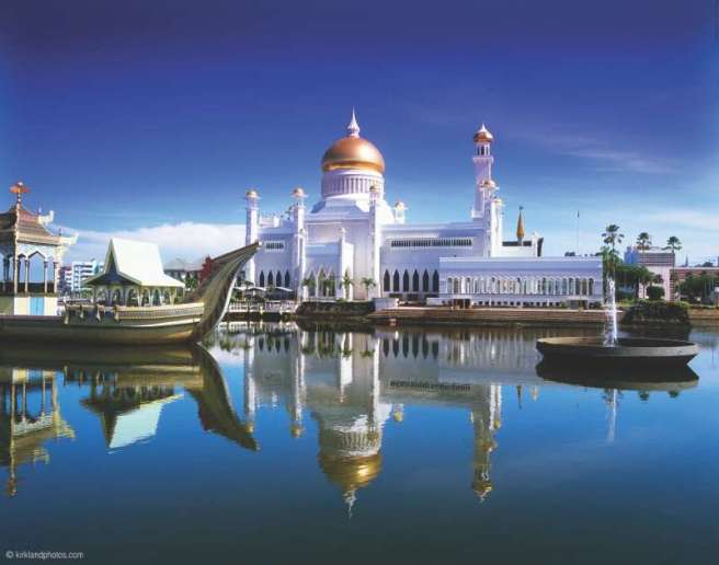 sultan-omar-mosque-borneoadventure